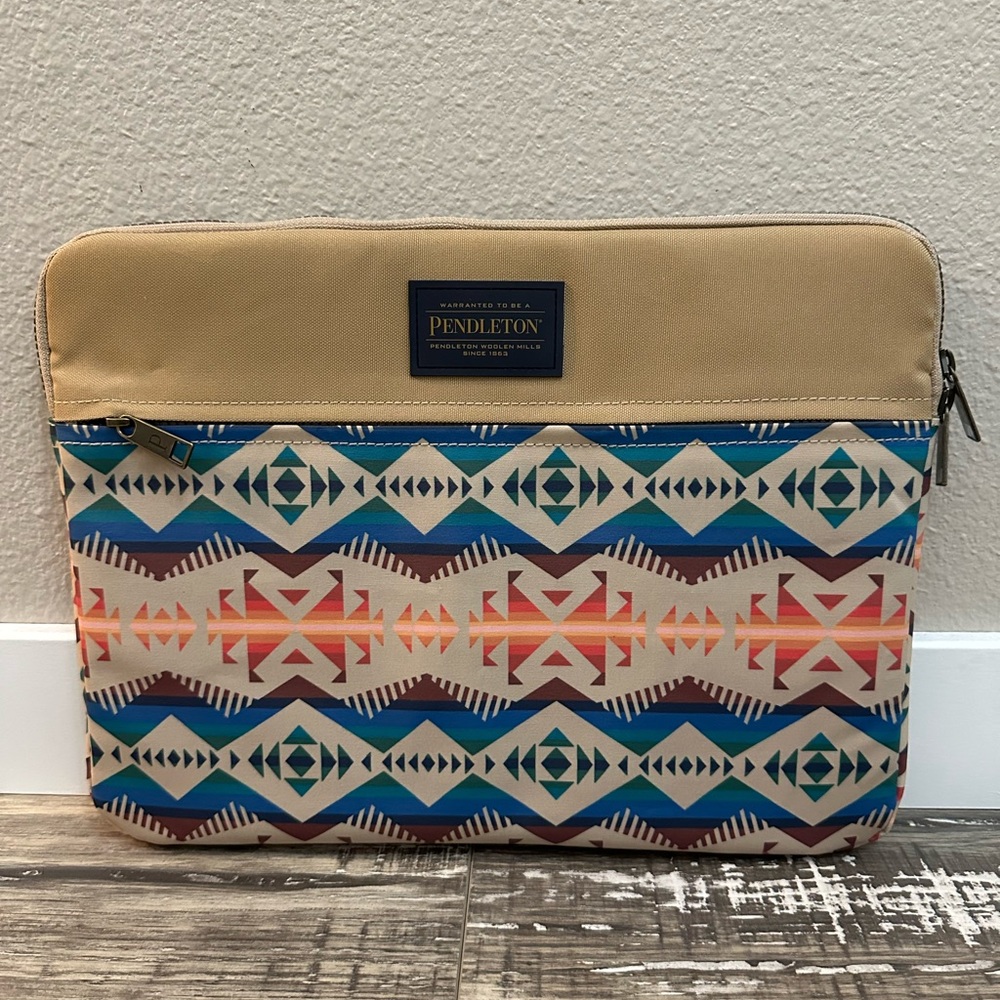 Pendleton Laptop Case